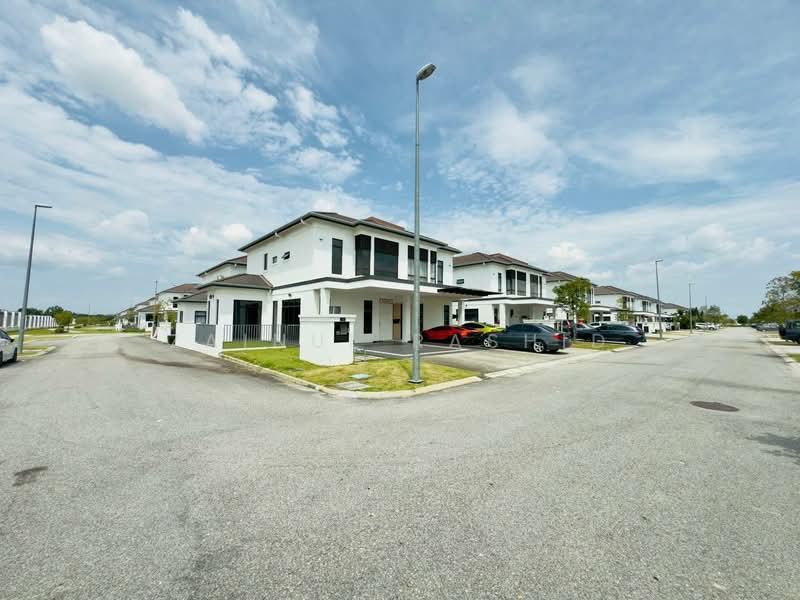 2-storey Terraced House for Sale in Eco Grandeur (Puncak Alam) - Zainul Rashid - Exterior - PropertyGuru.com.my