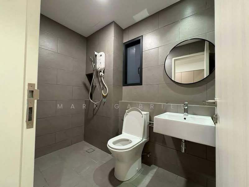 Servis Apartment untuk Disewa di Maya Ara Residences - Mark Gabriel - Bathroom - PropertyGuru.com.my