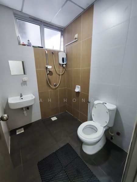 Servis Apartment untuk Disewa di Larkin Heights - Ah Hong - PropertyGuru.com.my