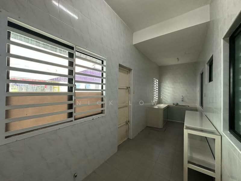 Rumah Teres 2 Tingkat untuk Disewa di Kulai (Johor) - Nick Low - Kitchen - PropertyGuru.com.my