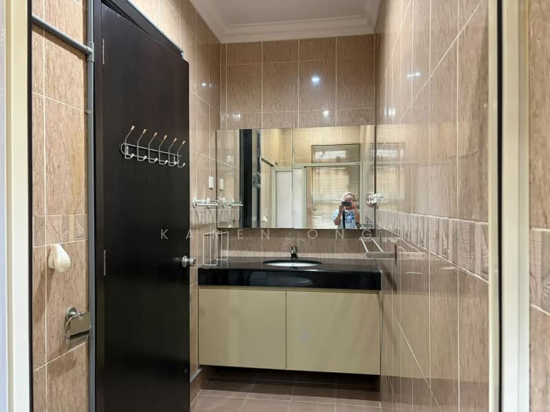 Semi-Detached House for Sale in Taman Yarl (Jalan Klang Lama (Old Klang Road)) - Karen Ong - PropertyGuru.com.my
