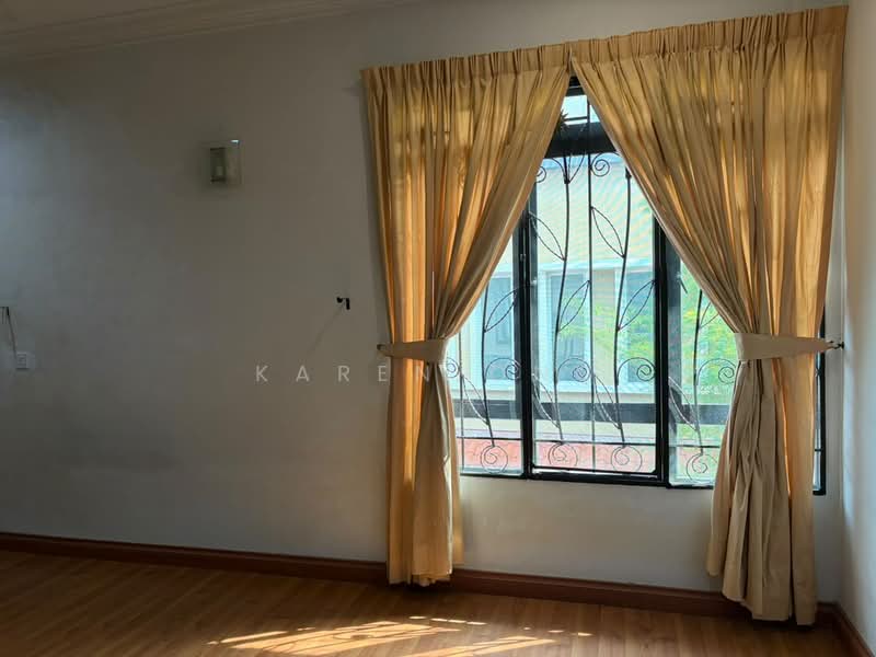 Semi-Detached House for Sale in Taman Yarl (Jalan Klang Lama (Old Klang Road)) - Karen Ong - PropertyGuru.com.my