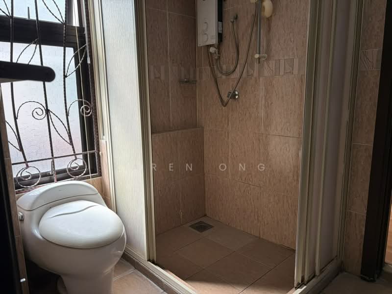 Semi-Detached House for Sale in Taman Yarl (Jalan Klang Lama (Old Klang Road)) - Karen Ong - PropertyGuru.com.my