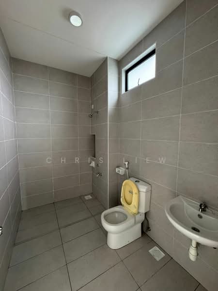 Rumah Kluster untuk Disewa di Bandar Cemerlang (Ulu Tiram) - Chris Liew - Bathroom - PropertyGuru.com.my