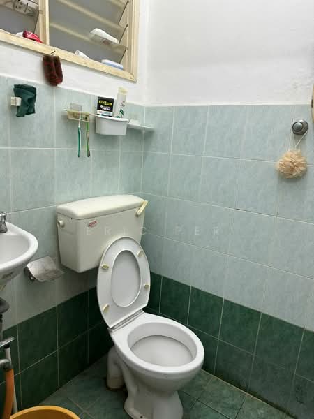 2-storey Terraced House for Sale in Bandar Menjalara (Kuala Lumpur) - Eric Per - Bathroom - PropertyGuru.com.my