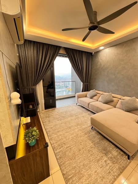 Kondominium untuk Dijual di LakePark Residence @ KL North - Nisha R - Living Room - PropertyGuru.com.my