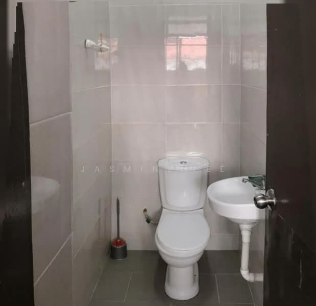 Rumah Teres 2 Tingkat untuk Disewa di SS2 (Petaling Jaya) - Jasmine Lee - Bathroom - PropertyGuru.com.my