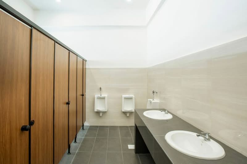 Detached Factory for Sale in Pasir Gudang (Johor) - Sky Tan - Bathroom - PropertyGuru.com.my