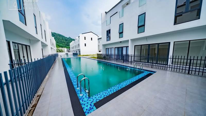Rumah Teres untuk Dijual di Damansara Perdana (Selangor) - Jason Lai - Exterior - PropertyGuru.com.my