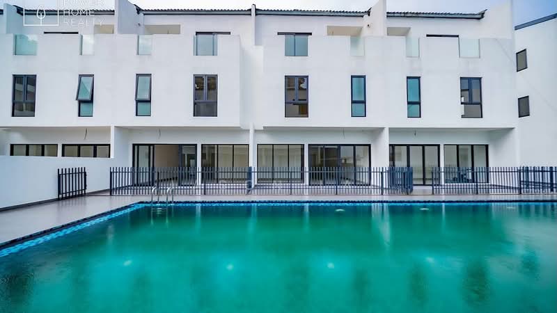 Rumah Teres untuk Dijual di Damansara Perdana (Selangor) - Jason Lai - Exterior - PropertyGuru.com.my