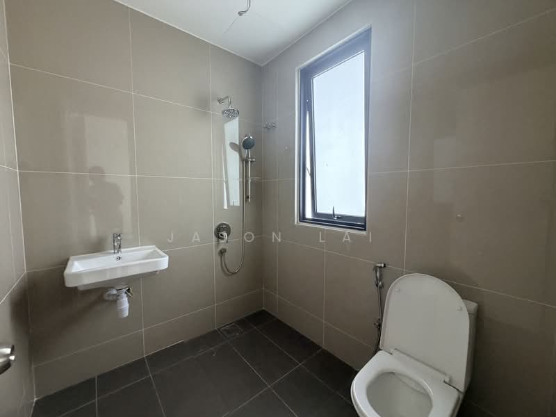 Rumah Teres untuk Dijual di Damansara Perdana (Selangor) - Jason Lai - Bathroom - PropertyGuru.com.my