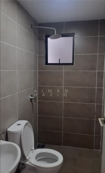 Condominium for Rent at The Greens (Residensi Hijauan) @ Subang West - Aiman Haziq - Bathroom - PropertyGuru.com.my