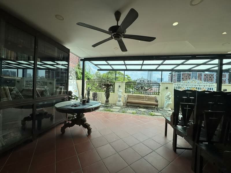 Rumah Berkembar untuk Dijual di Seksyen 17 (Petaling Jaya) - Shirley Ng - Exterior - PropertyGuru.com.my