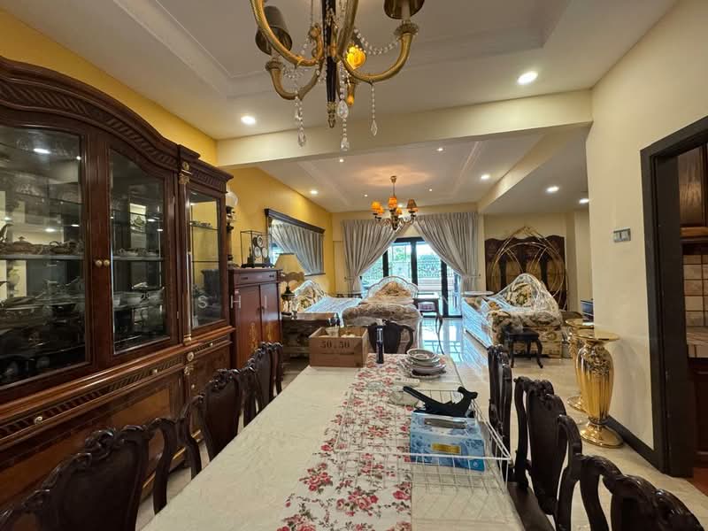Rumah Berkembar untuk Dijual di Seksyen 17 (Petaling Jaya) - Shirley Ng - Living Room - PropertyGuru.com.my