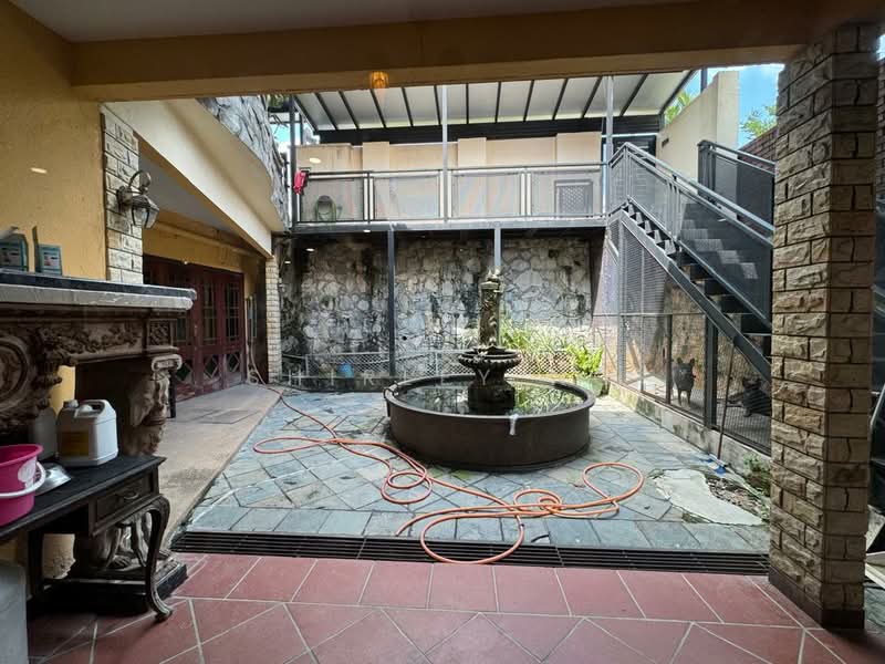 Rumah Berkembar untuk Dijual di Seksyen 17 (Petaling Jaya) - Shirley Ng - Exterior - PropertyGuru.com.my