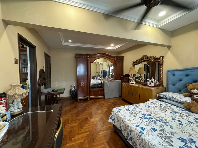 Rumah Berkembar untuk Dijual di Seksyen 17 (Petaling Jaya) - Shirley Ng - Bedroom - PropertyGuru.com.my
