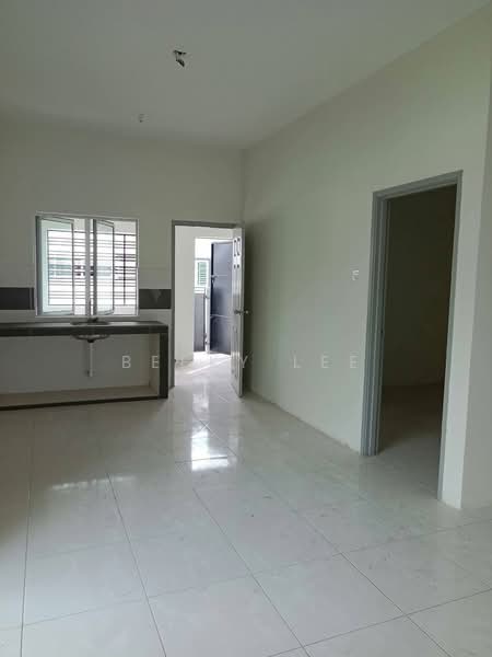 2-storey Terraced House for Sale in Sitiawan (Perak) - Beeky Lee - Kitchen - PropertyGuru.com.my