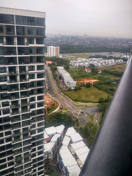 Servis Apartment untuk Dijual di Molek Regency - Ryon Teh - View - PropertyGuru.com.my