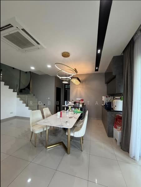Cluster House for Rent in Masai (Johor) - Robbie Tan - Dining Room - PropertyGuru.com.my