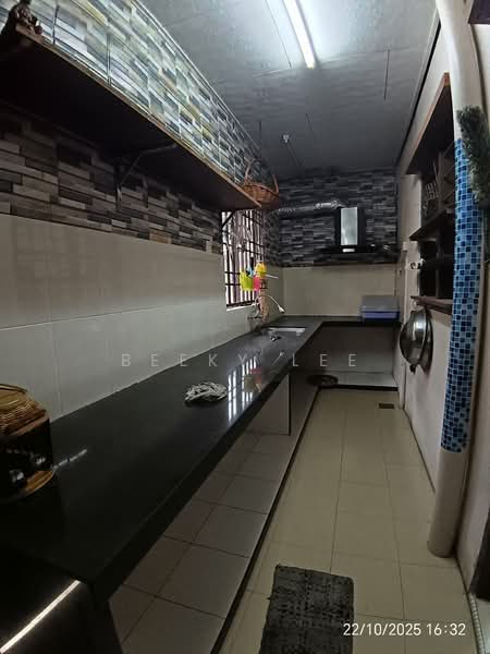 Rumah Teres 2 Tingkat untuk Dijual di Taiping (Perak) - Beeky Lee - Kitchen - PropertyGuru.com.my