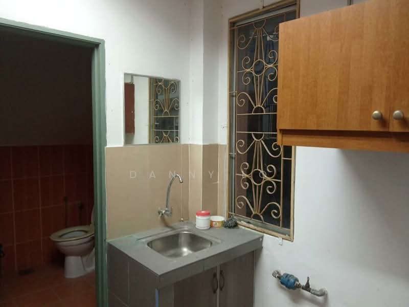 Office for Rent in Kuala Lumpur (Kuala Lumpur) - Danny Lo - Bathroom - PropertyGuru.com.my