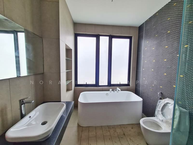 Rumah Berkembar untuk Dijual di Presint 12 (Putrajaya) - NoraFizah Gapar - Bathroom - PropertyGuru.com.my
