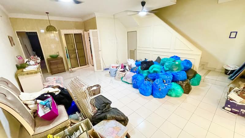 2.5-storey Terraced House for Sale in Taman Bukit Permata (Selayang) - Abid Sabarudin - Living Room - PropertyGuru.com.my