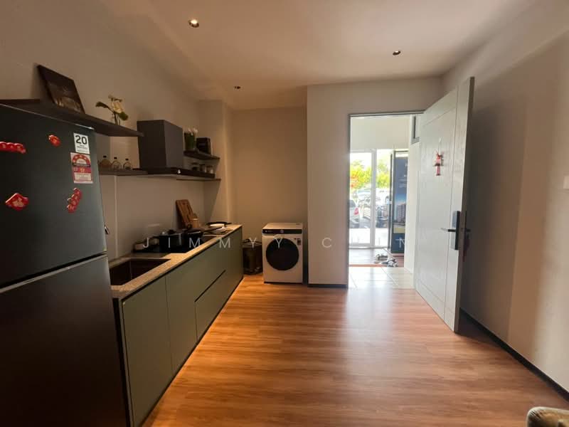 Service Residence for Sale at Joshua's King Suites - Jimmyy Chin - Kitchen - PropertyGuru.com.my
