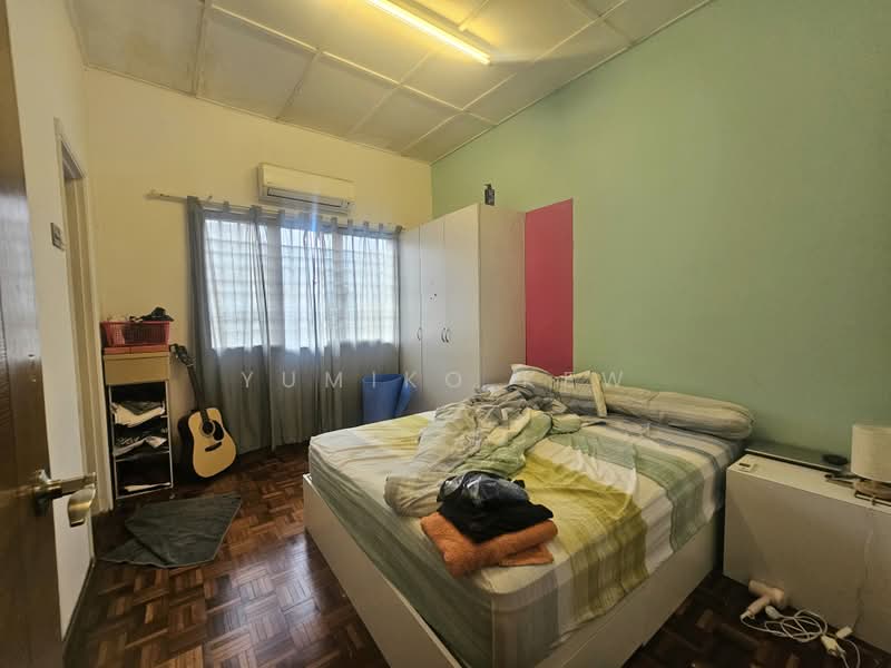 2-storey Terraced House for Sale in Batu 9 (Cheras) - Yumiko Kew - Bedroom - PropertyGuru.com.my