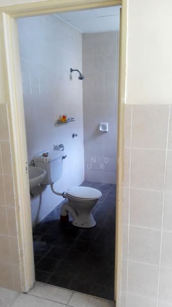 Rumah Teres 2 Tingkat untuk Dijual di Taman Putra Prima (Puchong) - Suviender Kaur - Bathroom - PropertyGuru.com.my