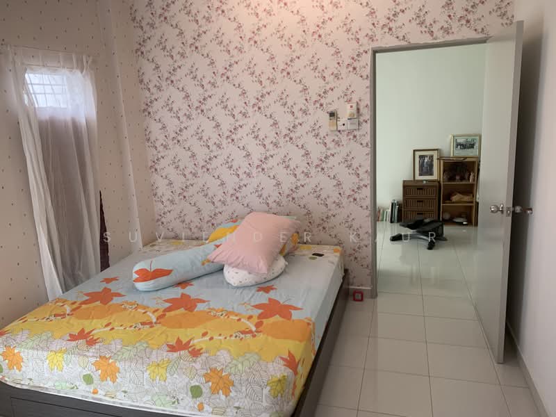 2.5-storey Terraced House for Sale in Taman Putra Prima (Puchong) - Suviender Kaur - Bedroom - PropertyGuru.com.my