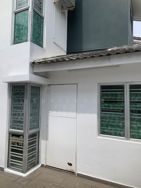 2.5-storey Terraced House for Sale in Taman Putra Prima (Puchong) - Suviender Kaur - Exterior - PropertyGuru.com.my