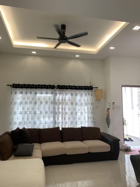 2.5-storey Terraced House for Sale in Taman Putra Prima (Puchong) - Suviender Kaur - Living Room - PropertyGuru.com.my