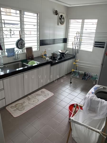 2.5-storey Terraced House for Sale in Taman Putra Prima (Puchong) - Suviender Kaur - Kitchen - PropertyGuru.com.my
