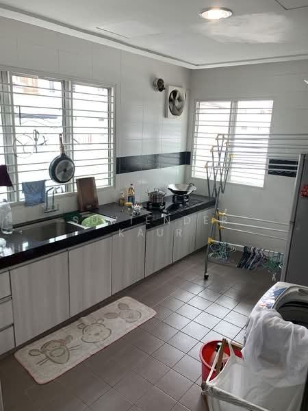 2.5-storey Terraced House for Sale in Taman Putra Prima (Puchong) - Suviender Kaur - Kitchen - PropertyGuru.com.my
