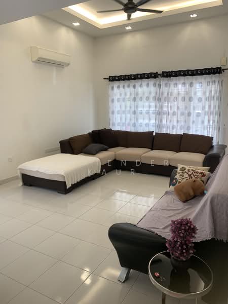 2.5-storey Terraced House for Sale in Taman Putra Prima (Puchong) - Suviender Kaur - Living Room - PropertyGuru.com.my
