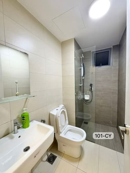 Servis Apartment untuk Disewa di Gravit8, Klang - Raymond Cheng - Bathroom - PropertyGuru.com.my