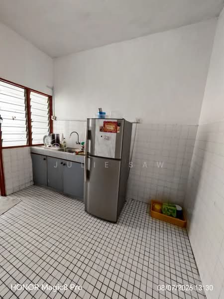 Rumah Teres 2 Tingkat untuk Disewa di Taman Sea (Petaling Jaya) - Julie Saw - Kitchen - PropertyGuru.com.my