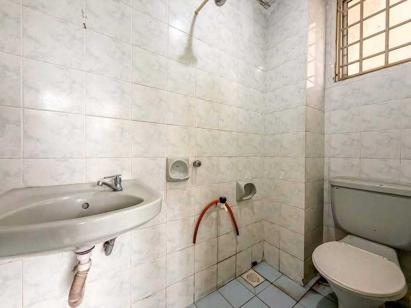 Apartment for Sale at Baiduri Apartment - Amzar Faiz - PropertyGuru.com.my