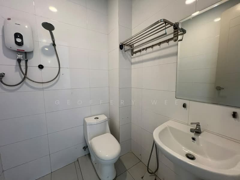 Servis Apartment untuk Disewa di The Wave Residence - Geoffery Wee - Bathroom - PropertyGuru.com.my