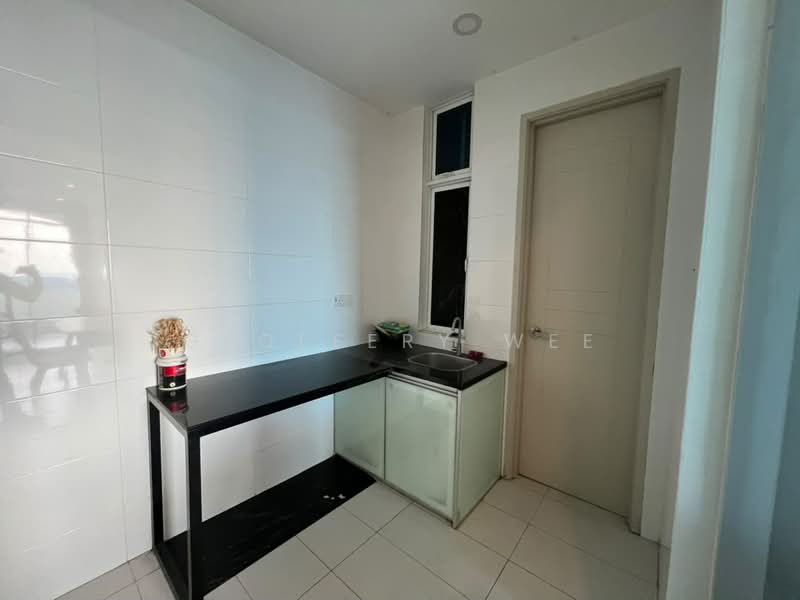 Servis Apartment untuk Disewa di The Wave Residence - Geoffery Wee - Kitchen - PropertyGuru.com.my