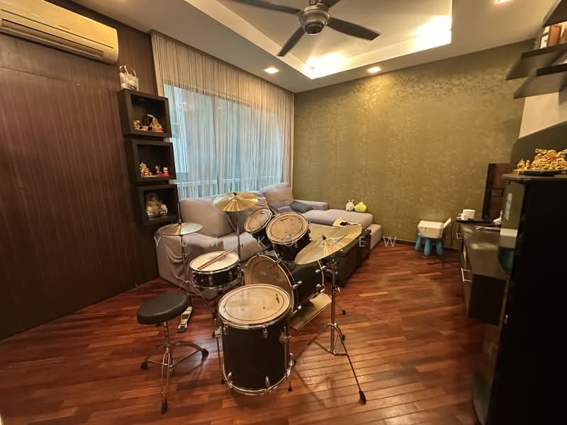 2.5-storey Terraced House for Sale in Taman Bukit Mandarina (Cheras) - Yumiko Kew - Living Room - PropertyGuru.com.my
