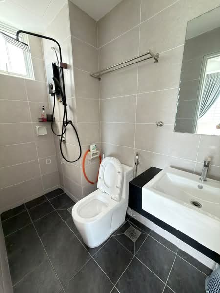 Kondominium untuk Disewa di Emerald Residence - Darren Lye - Bathroom - PropertyGuru.com.my