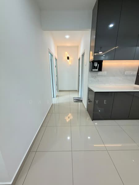 Kondominium untuk Disewa di Emerald Residence - Darren Lye - Corridor - PropertyGuru.com.my