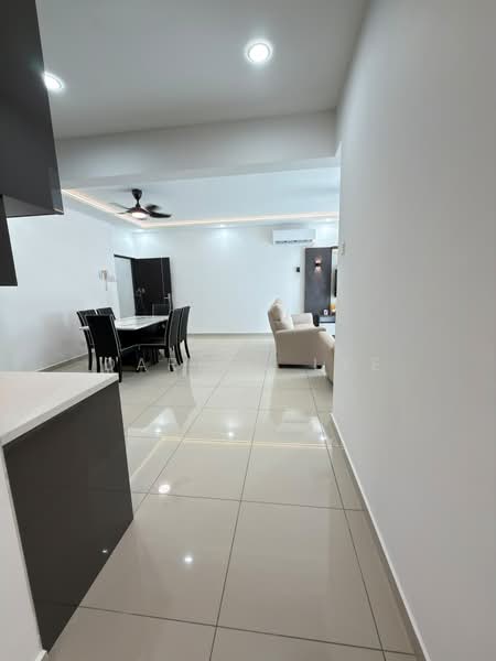 Kondominium untuk Disewa di Emerald Residence - Darren Lye - Dining Room - PropertyGuru.com.my