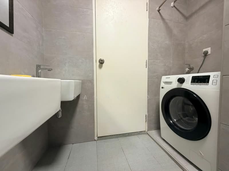 Service Residence for Sale at Cubic Botanical - Danny Lo - Bathroom - PropertyGuru.com.my