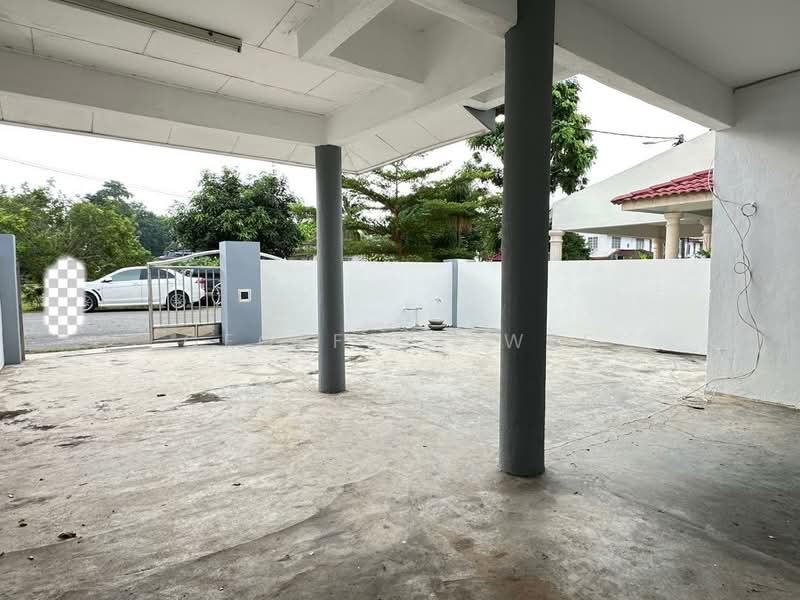 Rumah Teres 2 Tingkat untuk Disewa di Taman Cheng Utama (Cheng) - Geoffery Wee - Exterior - PropertyGuru.com.my