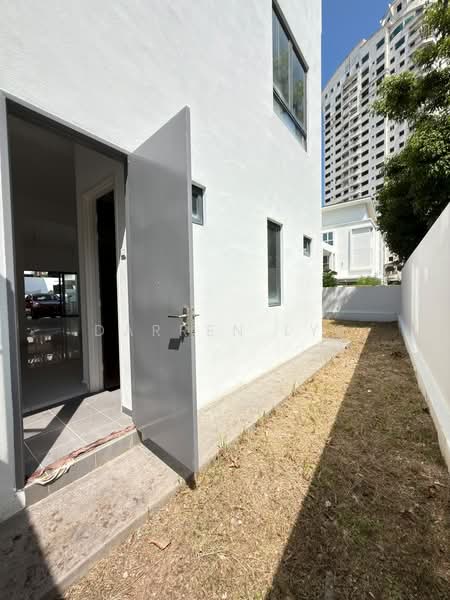 Semi-Detached House for Sale in Bukit Jambul (Penang) - Darren Lye - Exterior - PropertyGuru.com.my