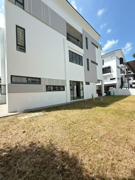 Semi-Detached House for Sale in Bukit Jambul (Penang) - Darren Lye - Exterior - PropertyGuru.com.my