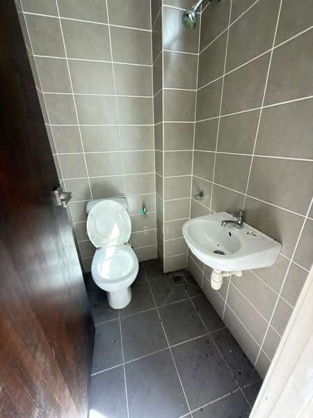 Semi-Detached House for Sale in Bukit Jambul (Penang) - Darren Lye - Bathroom - PropertyGuru.com.my